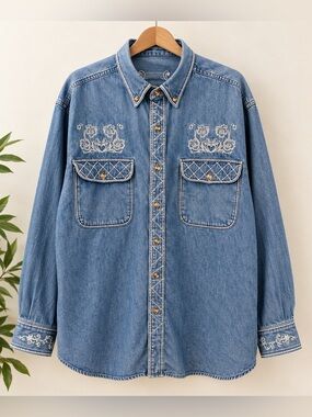 VTG 90s 100% Cotton Denim Shirt Floral Embroidered Western Button Up Butter Mom